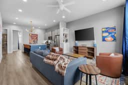 Lux Nashville Home w/ Pool Table & Rooftop FirePit - Image 4