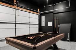 Rooftop Hot Tub + Views + 12 Beds + Game Room - Image 4