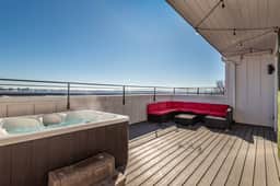 Rooftop Hot Tub + Views + 12 Beds + Game Room - Image 3