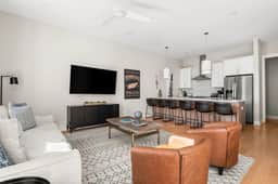 27 Beds | Rooftop Hot Tubs + CityViews + Game Room - Image 5