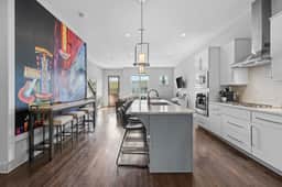 2 Massive Homes/Rooftop Views/ Walkable / 24 beds - Image 5
