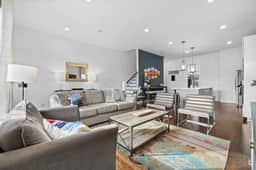 Gulch Rooftop! Views! Sleeps Big Groups! Walkable! - Image 5