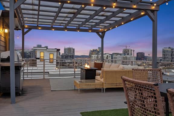 Sauna & Fire Pit with City Views! Walkable! 14 bds - Image 2