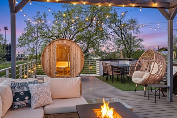 Sauna & Fire Pit with City Views! Walkable! 14 bds - Image 1