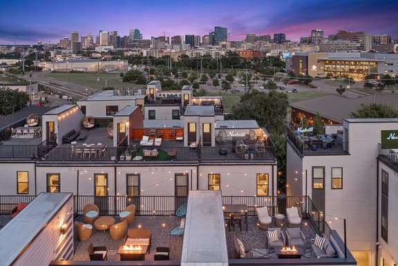 Luxury 8BR Nashville Stay | 2 Rooftops + City View - Image 1